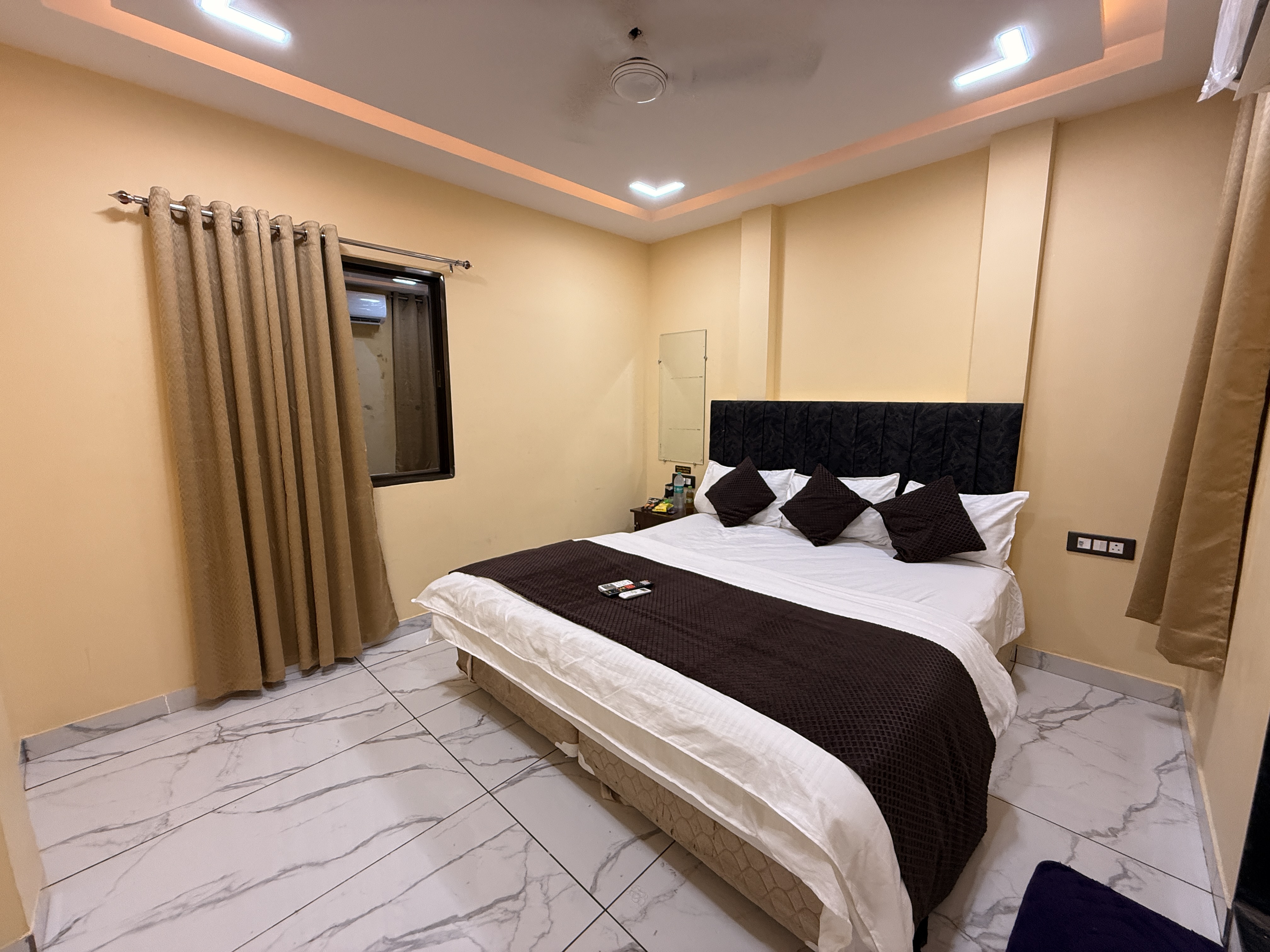 Double bed 1